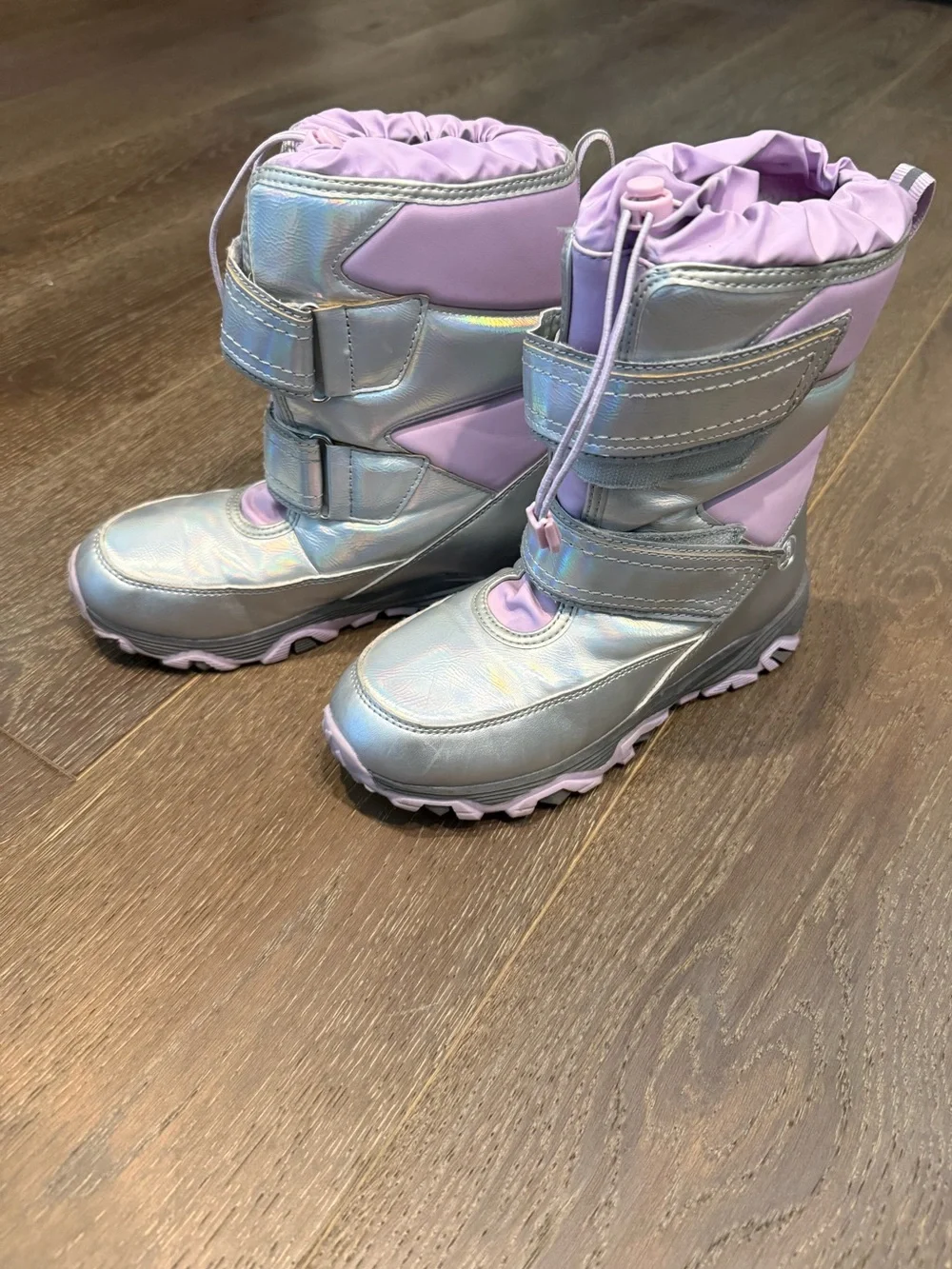 Lands' End Girls' Silver and Lavender Iridescent Snow Boots size 2 worn once